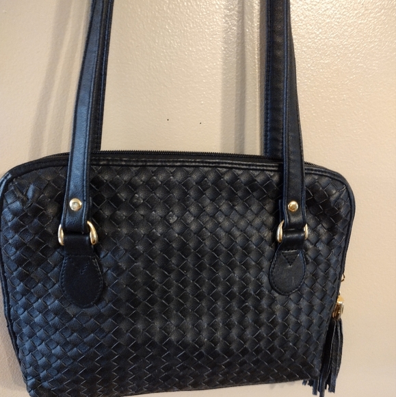 Allen Edwards Black Leather Crossbody - Picture 8 of 11